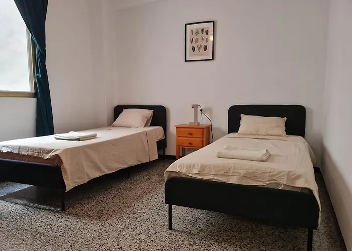 Apartamento Piso Cerca Del Castillo *