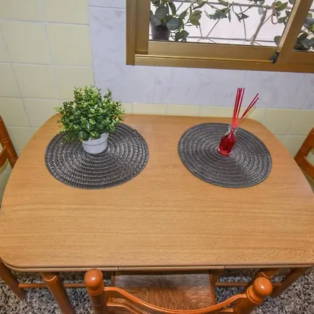 Piso Cerca Del Castillo Apartament