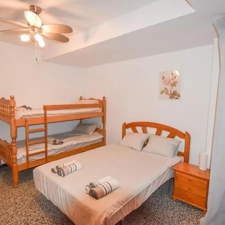 Apartament Piso Cerca Del Castillo *